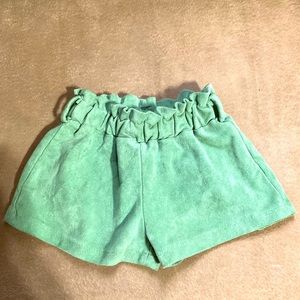 Super cute toddler suede boutique shorts 2-3T